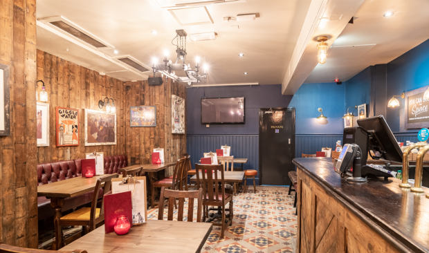 Walrus and Carpenter | London Bar Reviews | DesignMyNight