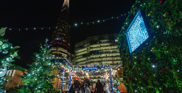 CHRISTMAS AT LONDON BRIDGE ROOFTOP | London Bridge, London Christmas