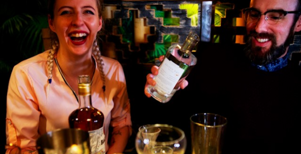 BLACK FRIDAY 25% OFF Rum Tasting & Sharing Cocktail