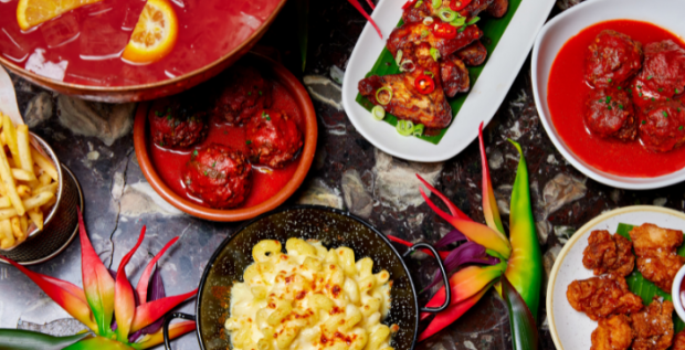 Black Friday - A Table for Two