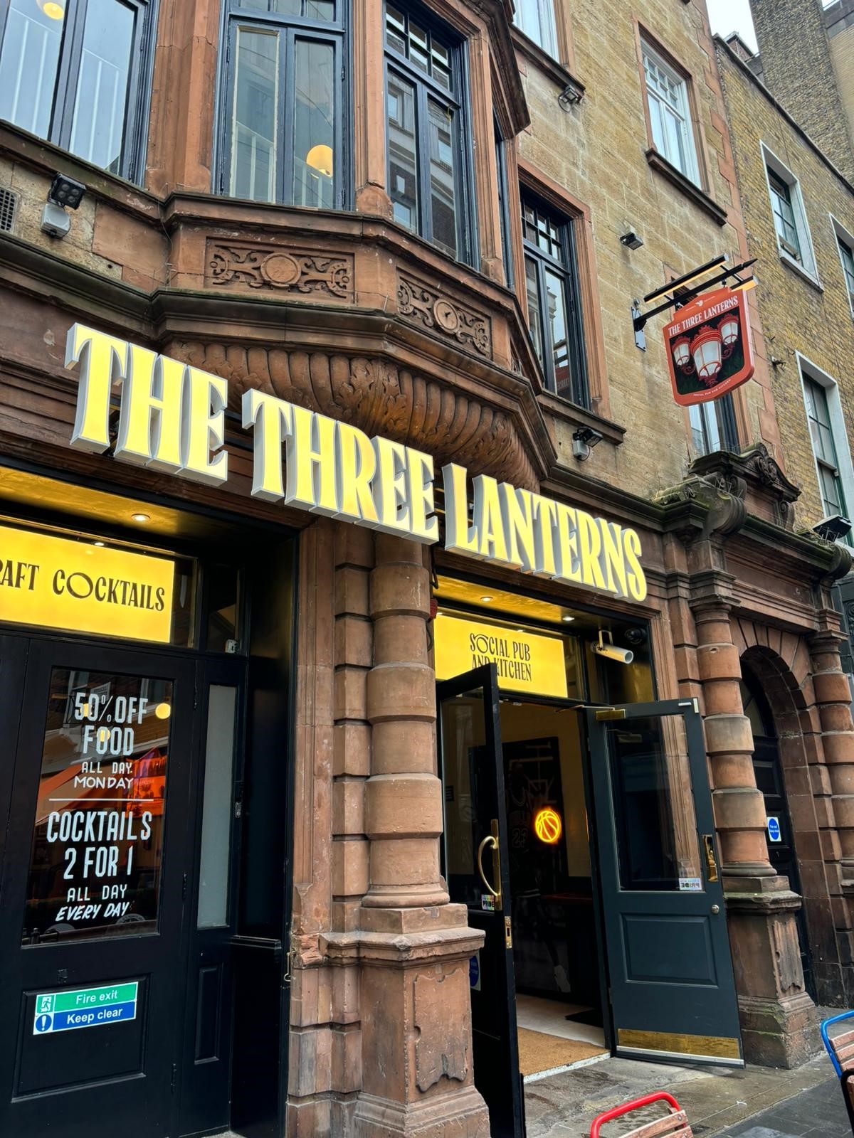 The Three Lanterns, Leicester Square photo 2