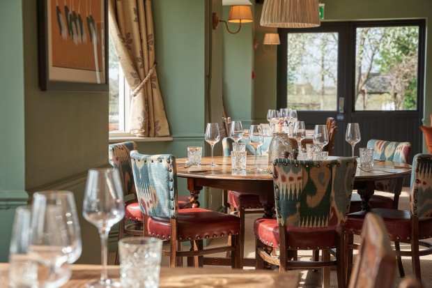 The Beckford Inn: Top Gastropub In Beckford | DesignMyNight