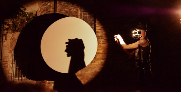 PHANTOM FIGURES, PALE SHADOWS - A torchlit walk + Magic Shadow Show