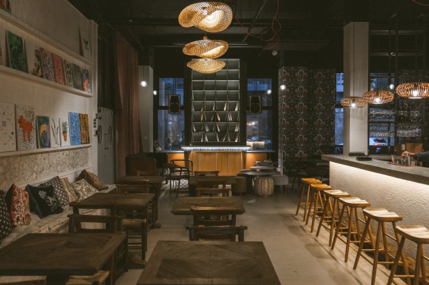 The Purple Owl: Wandsworth Cafe And Neighbourhood Bar | DesignMyNight