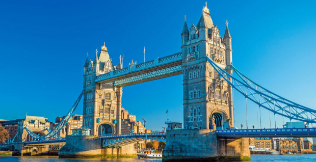 London Walking Tour - Thames Riverside & Café