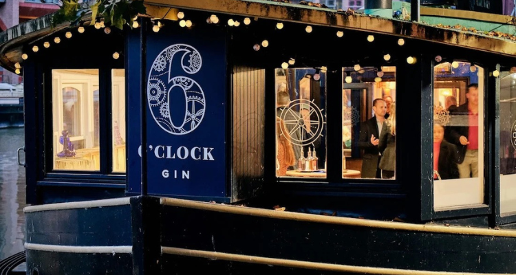 6'O Clock Gin outside at The Glassboat in Bristol.