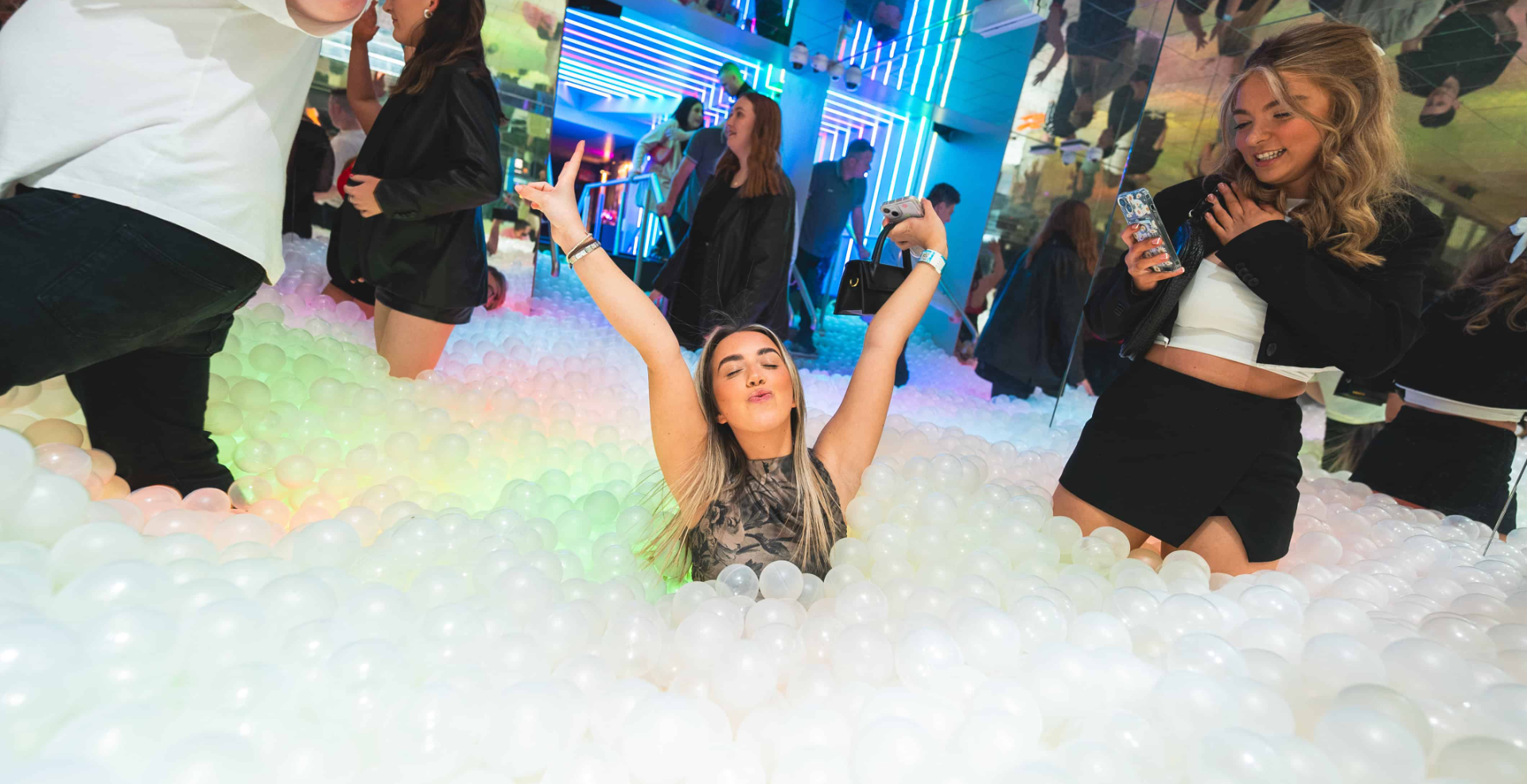 Bottomless Brunch - Sisterhood Drag Party