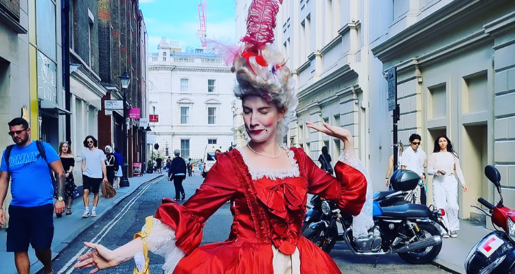 Herstorical Tours guide.