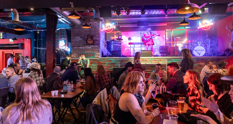 Interiors and band performing at Lil' Nashville London.