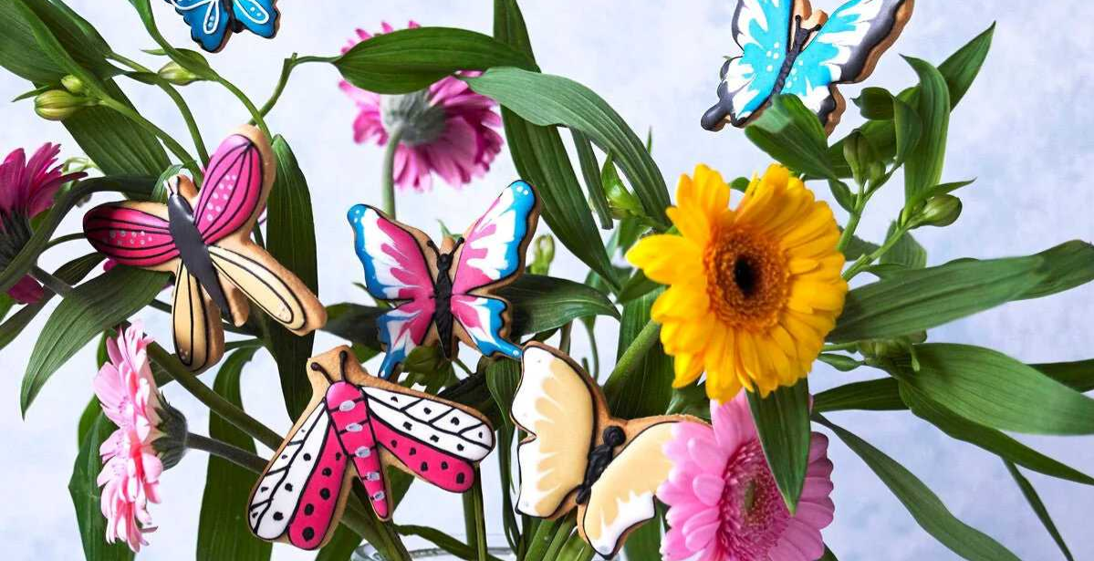 ICING LATES NOTTING HILL - BUTTERFLY LETTERBOX 18:30-20:00