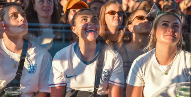 England World Cup Screenings at Barge East ⚽🍻