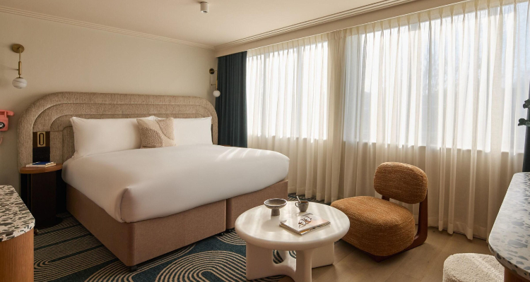 Hotel Indigo London K West Shepherd's Bush clean, neutral and gorgeous rooms, with a giant sized bed and Soho House like furniture.