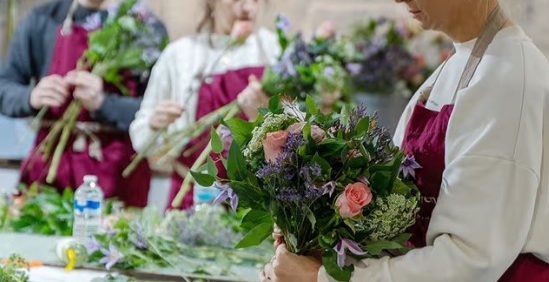 Classic Style Hand-tied Bouquet