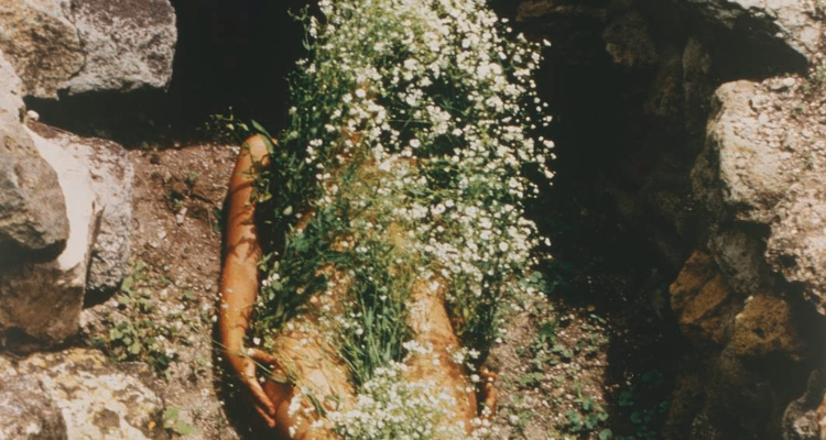 Ana Mendieta Imágen de Yágul 1973 Museum of Contemporary Art Chicago (Chicago, USA) ©The Estate of Ana Mendieta Collection, LLC. Licensed by Artist Rights Society (ARS), New York / DACS, 2026 / Courtesy Marian Goodman Gallery and Alison Jacques, London.