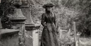 WOMEN OF ABNEY - A Guided Tour of Abney Park