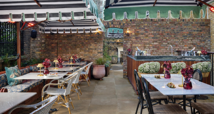 Ottie's Salon Courtyard.