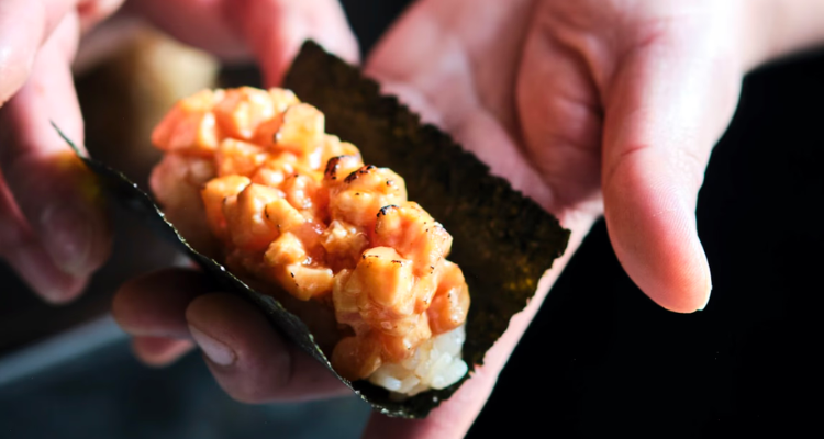 A hand roll from Kumori.