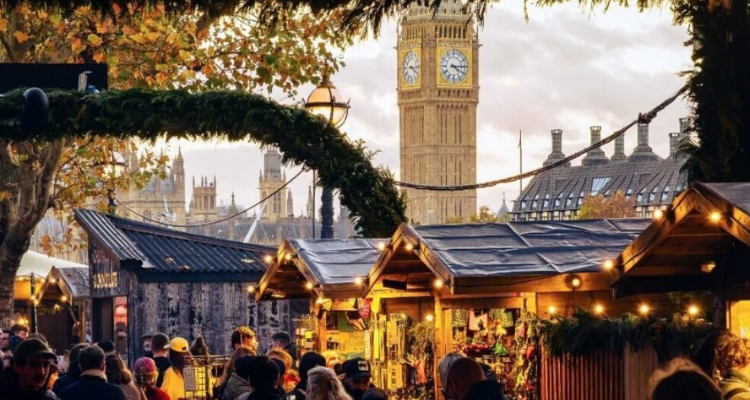 Southbank Christmas Market beside Big Ben